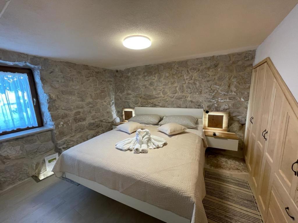 Patakun Villa Lecevica Bagian luar foto