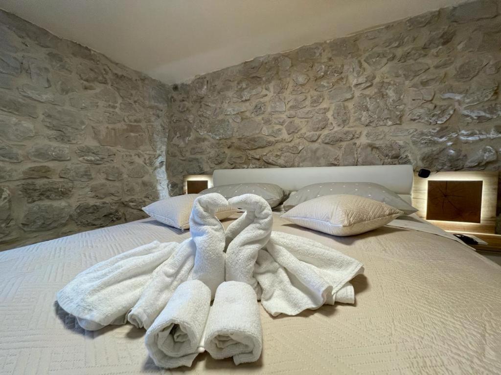 Patakun Villa Lecevica Bagian luar foto