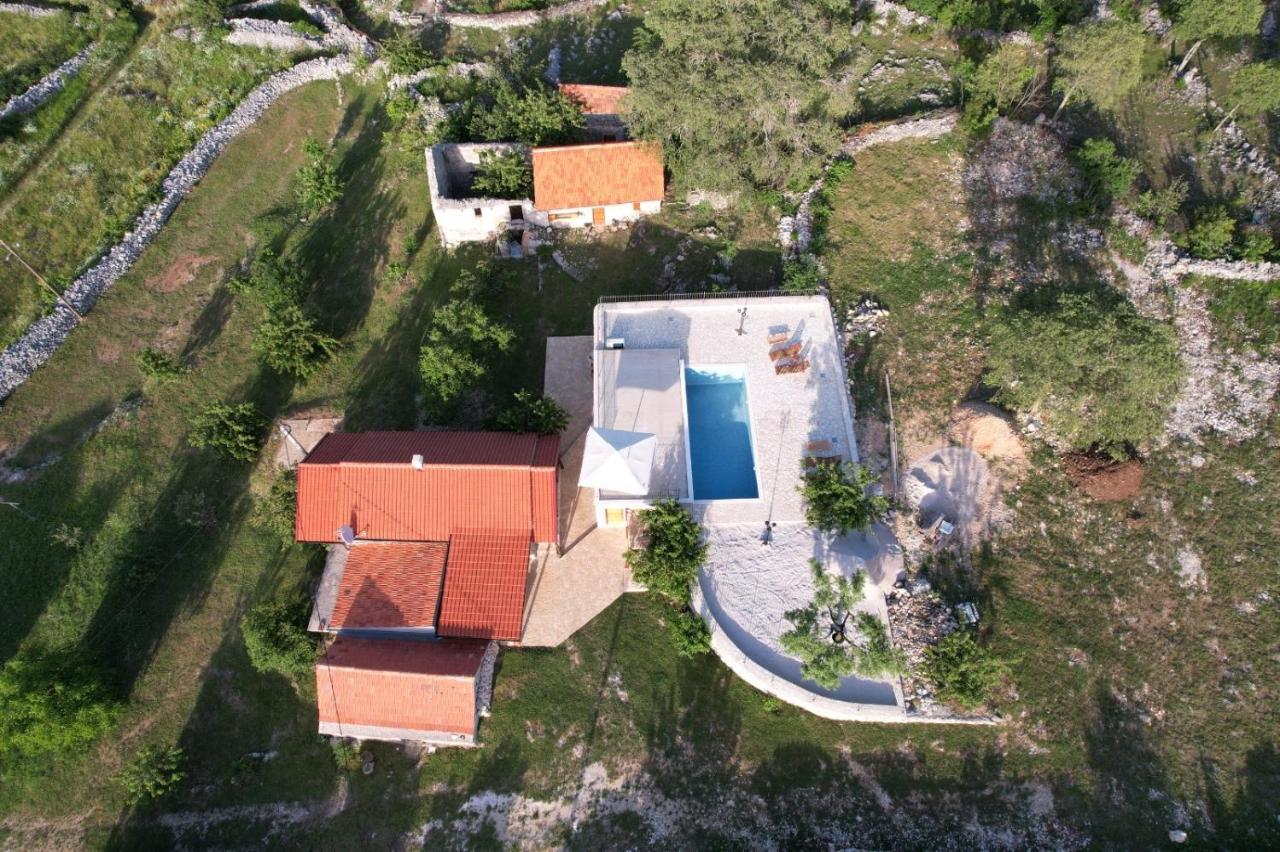 Patakun Villa Lecevica Bagian luar foto