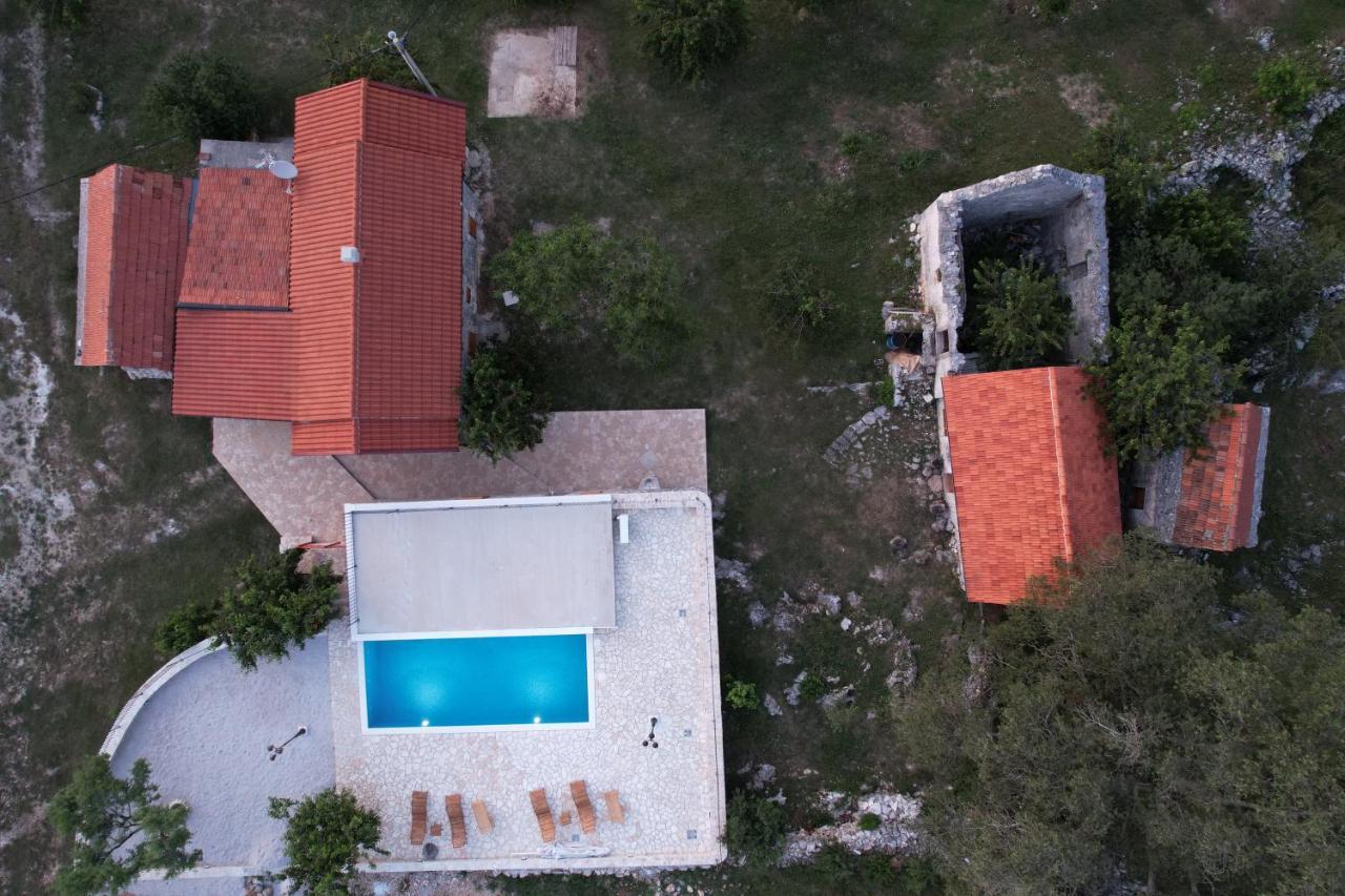 Patakun Villa Lecevica Bagian luar foto