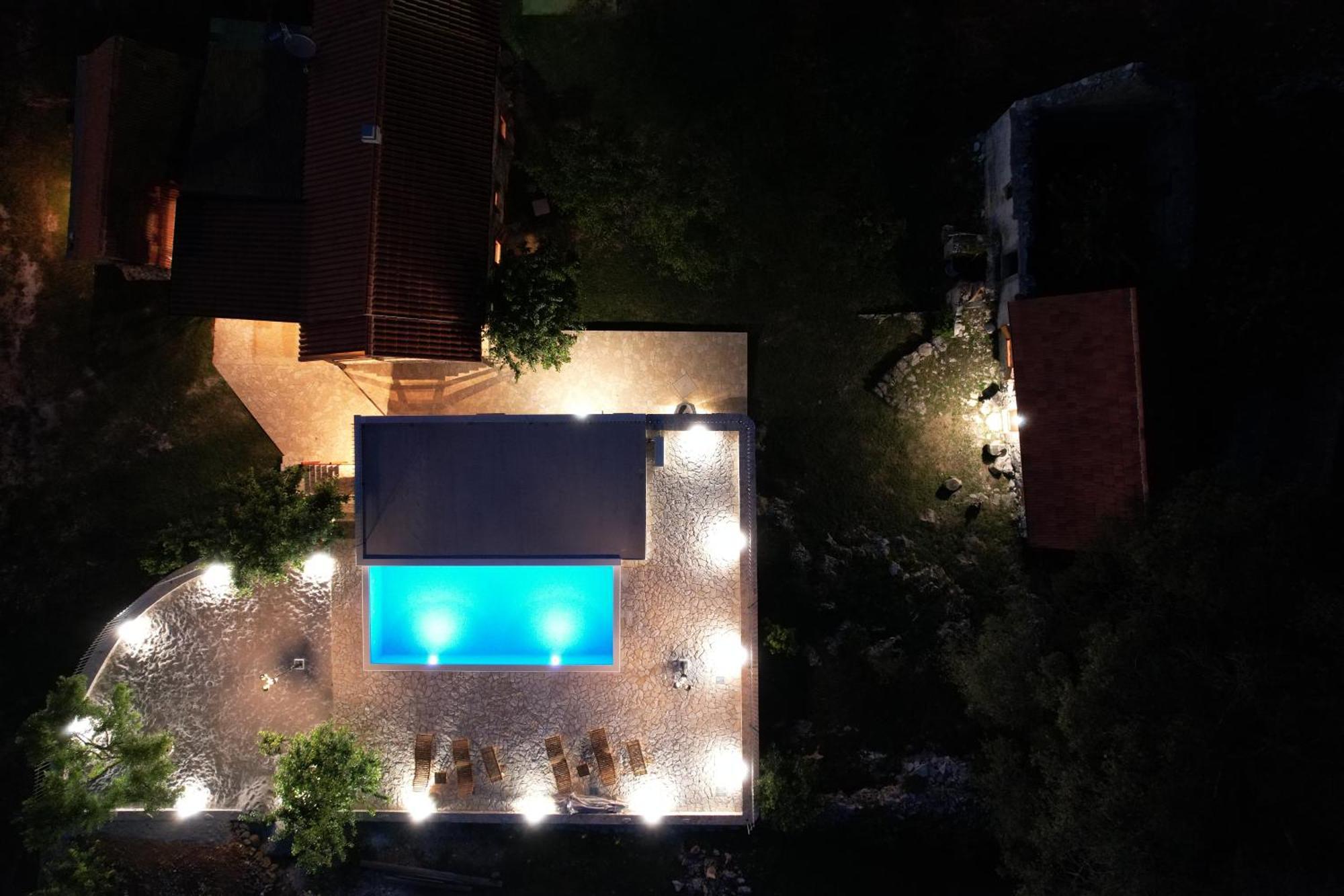 Patakun Villa Lecevica Bagian luar foto