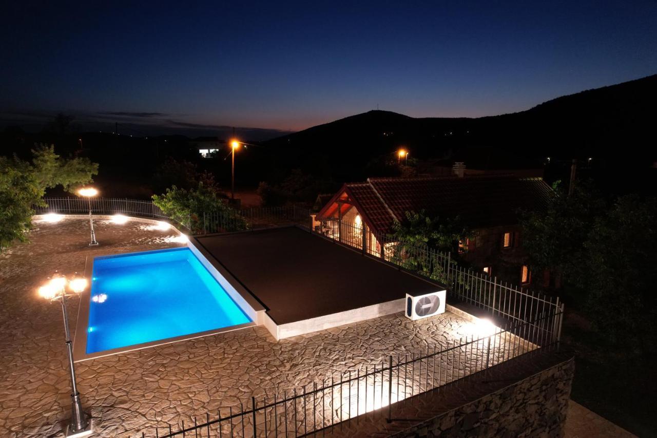 Patakun Villa Lecevica Bagian luar foto