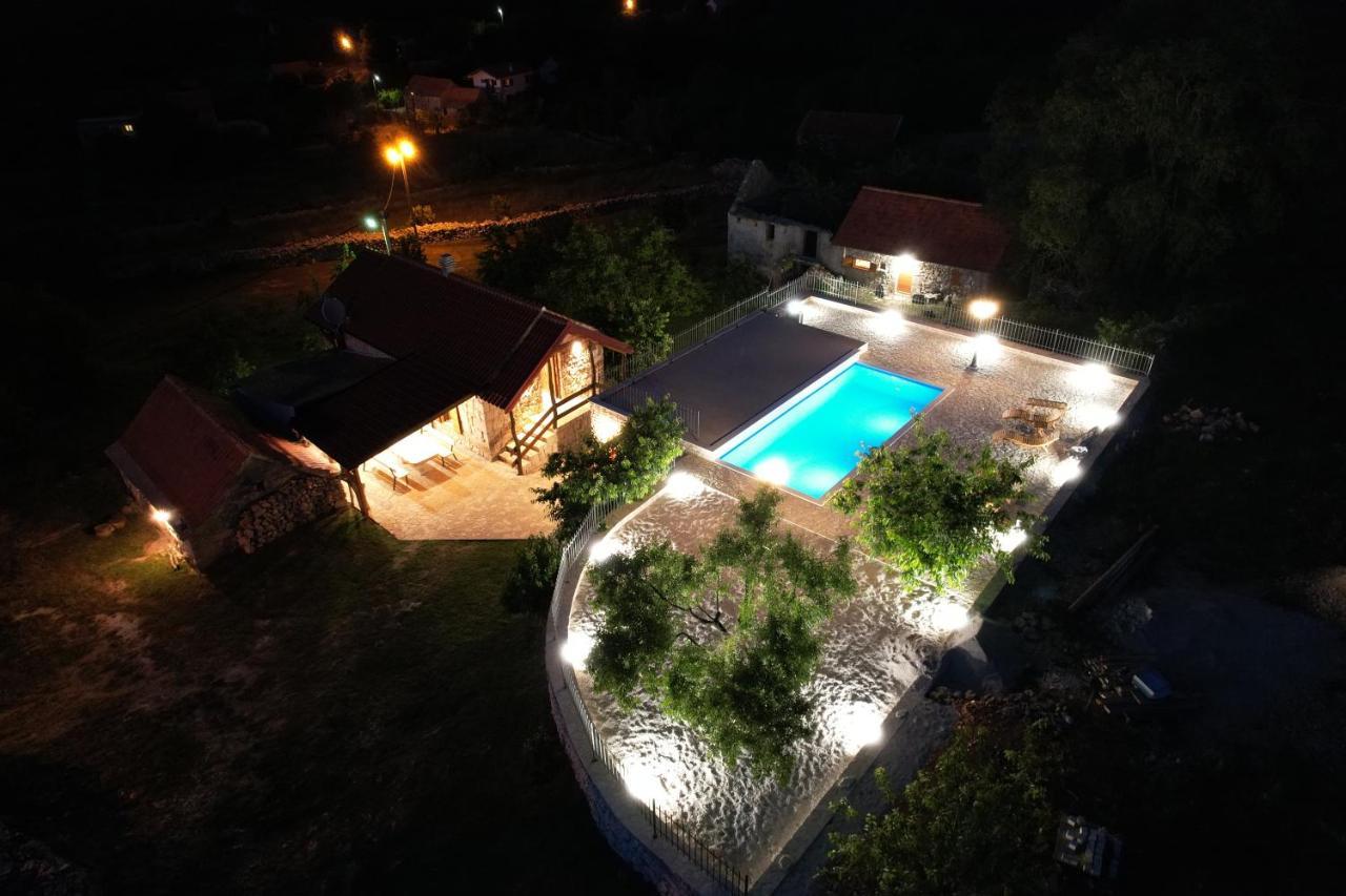 Patakun Villa Lecevica Bagian luar foto